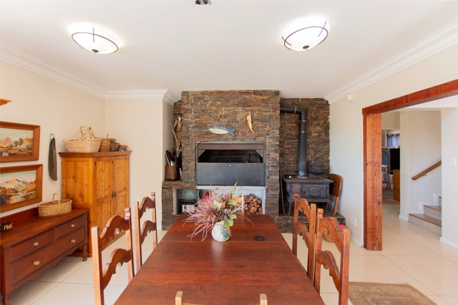 5 Bedroom Property for Sale in Myburgh Park Western Cape